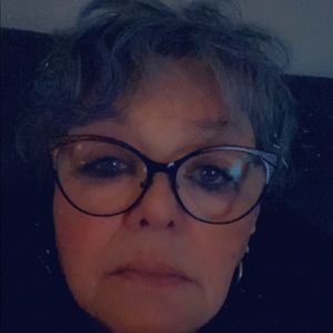 Meet your Posher, Cathy